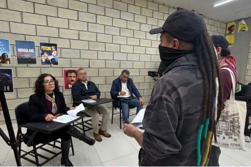 Rectora de UAEMéx, Martha Patricia Zarza Delgado, dialoga con el estudiantado de la Artes Escénicas